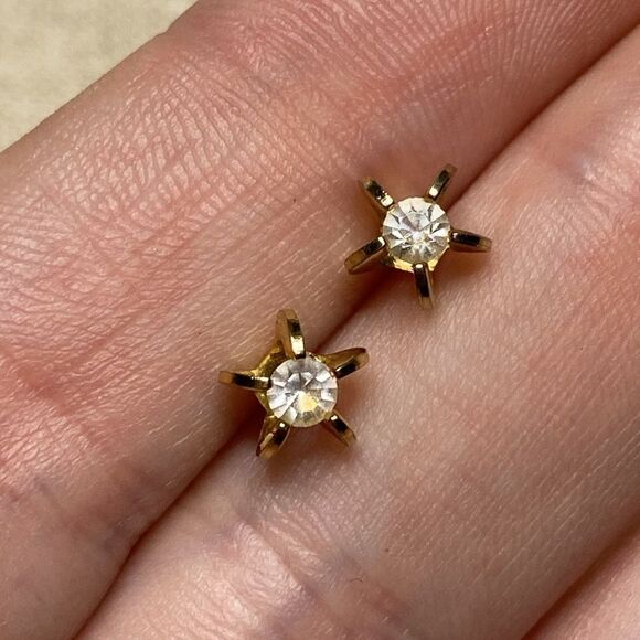 💛 Vintage 10k Gold Plated CZ Star Earrings - Picture 4 of 5